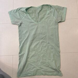 Lululemon swiftly tech